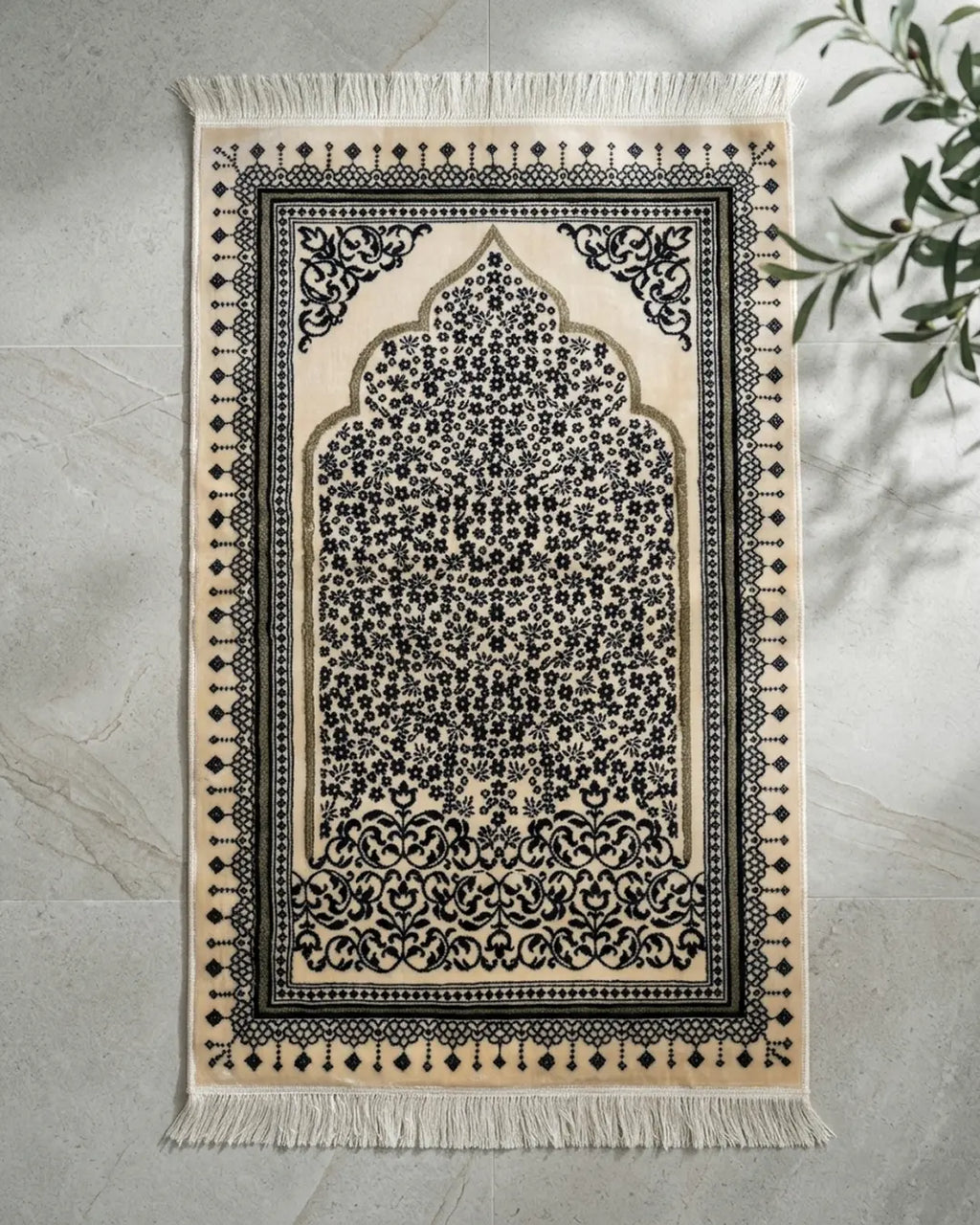 Made in Syria Floral Mihrab Janamaz 116 × 70 CM